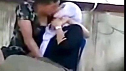 Pantat tante jilbab susu gede