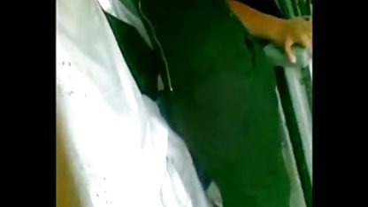 Pirang panas, video bokep payudara gede seks di kereta