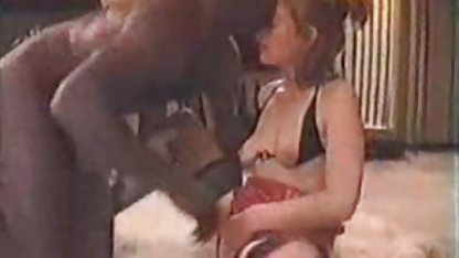 Valery membuat anusling, dan kemudian toked gedhe fuck